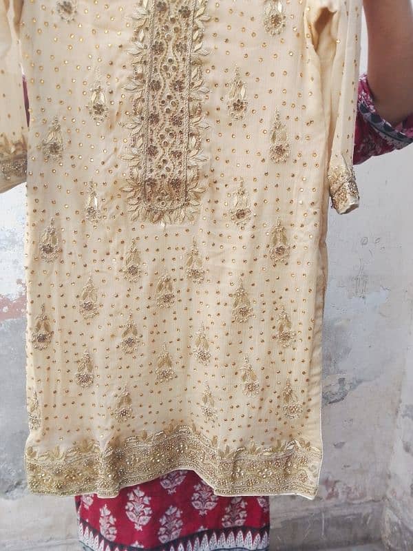 Lehnga used kam dabky ka kam hai price 15000 6