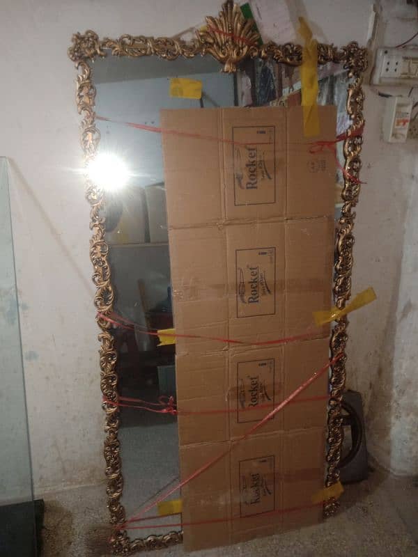 almost new elegant mirror 4