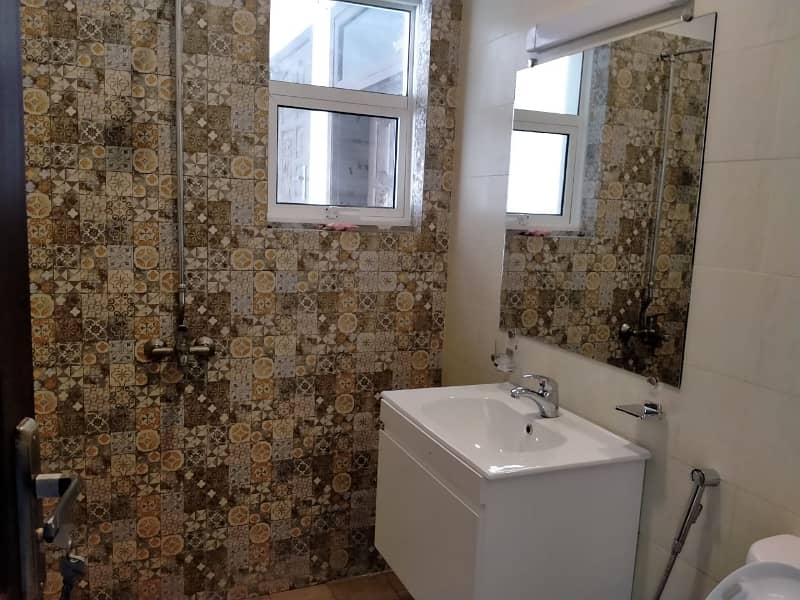 G-10/4 SUNFACE 40X80 DOUBLE UNIT HOUSE GOOD INCOMING RENT 12