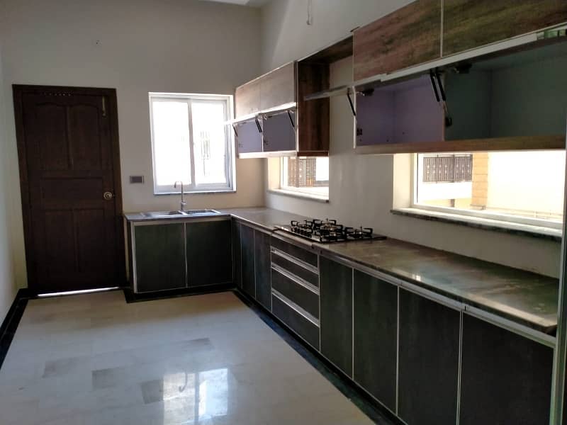 G-10/4 SUNFACE 40X80 DOUBLE UNIT HOUSE GOOD INCOMING RENT 13