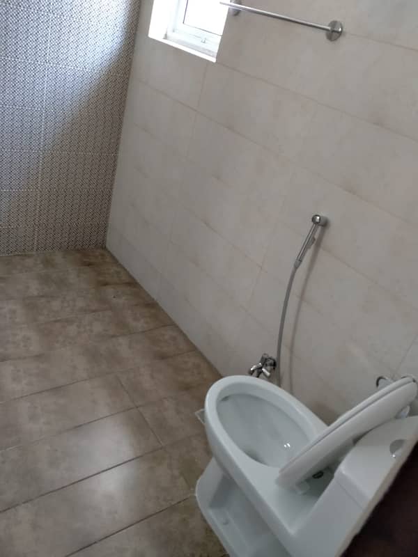 G-10/4 SUNFACE 40X80 DOUBLE UNIT HOUSE GOOD INCOMING RENT 23