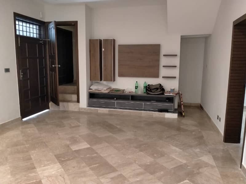 G-10/4 SUNFACE 40X80 DOUBLE UNIT HOUSE GOOD INCOMING RENT 32