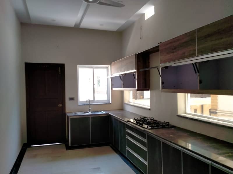G-10/4 SUNFACE 40X80 DOUBLE UNIT HOUSE GOOD INCOMING RENT 33