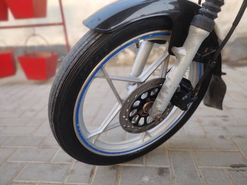 Suzuki GS 150 SE 2018 Modle l Suzuki in Bike l GS 150 l Total Geniune 2