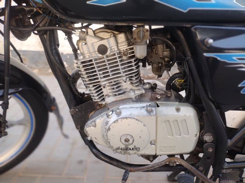 Suzuki GS 150 SE 2018 Modle l Suzuki in Bike l GS 150 l Total Geniune 3
