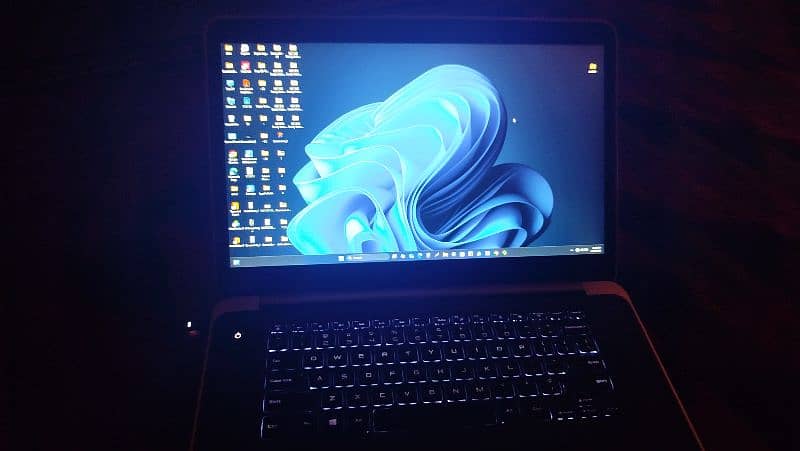 dell precision m3800 i 7 4th G ( 16 gb 512 gb nvme ) 13