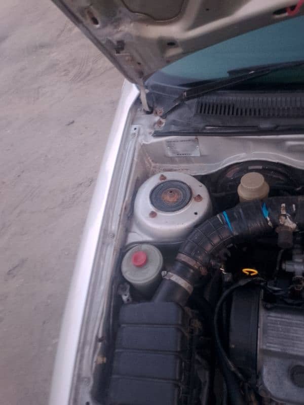 Suzuki Baleno 2003 7