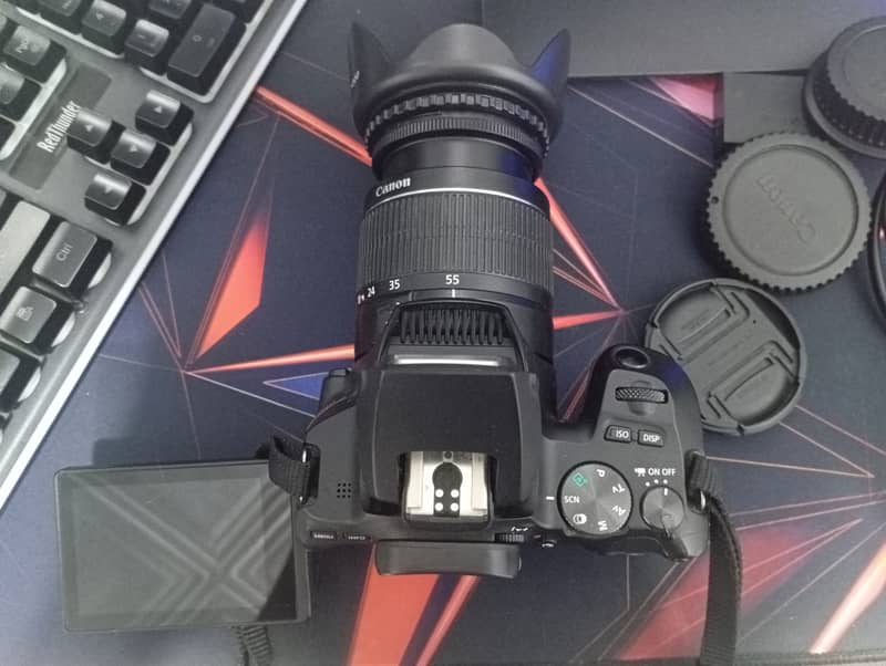 CANON 250D DSLR With Box & Complete Equipement 8