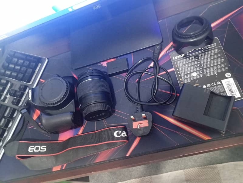 CANON 250D DSLR With Box & Complete Equipement 13