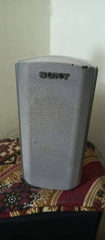 Sony front and center speaker 1