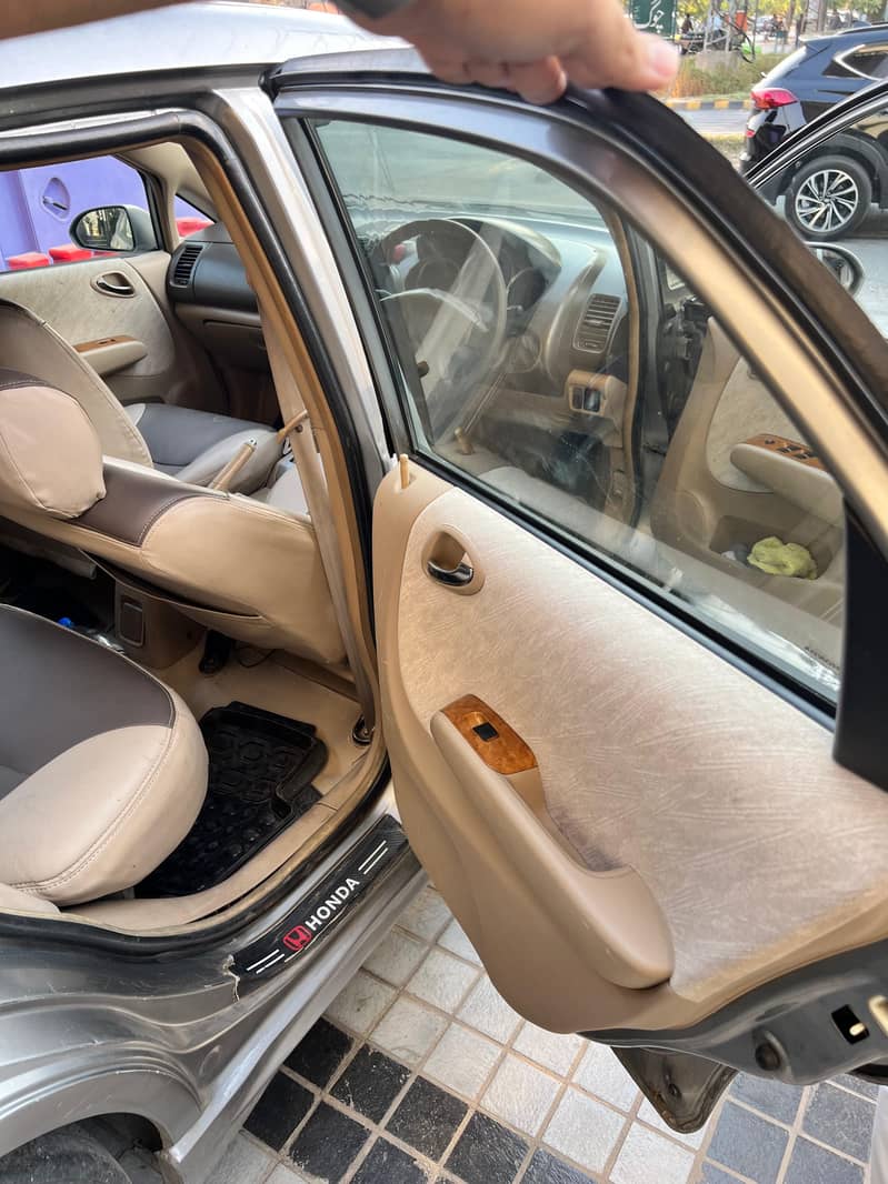 Honda City IDSI 2005 10