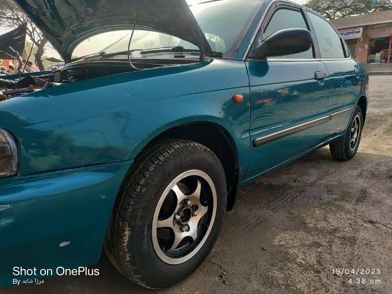 Suzuki Baleno 1998-99 7