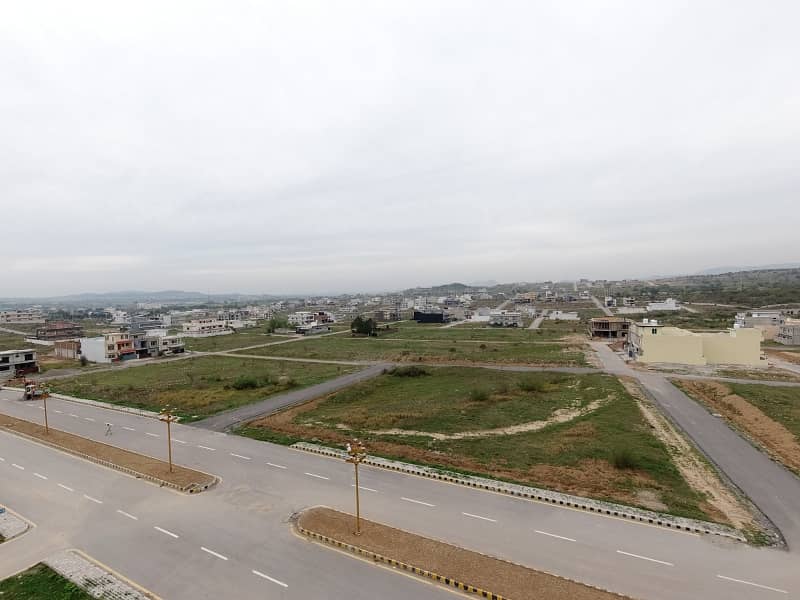 E-18 Gulshan-E-Sehat Islamabad Corner Commercial Plot On 100 Feet Road 3