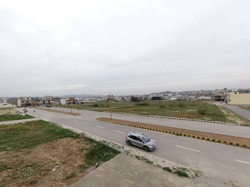 E-18 Gulshan-E-Sehat Islamabad Corner Commercial Plot On 100 Feet Road 6