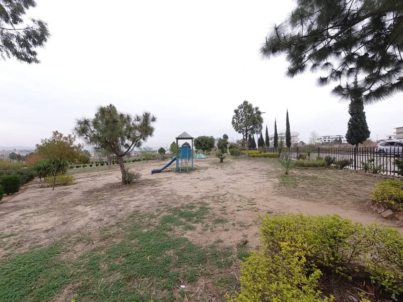 E-18 Gulshan-E-Sehat Islamabad Corner Commercial Plot On 100 Feet Road 9