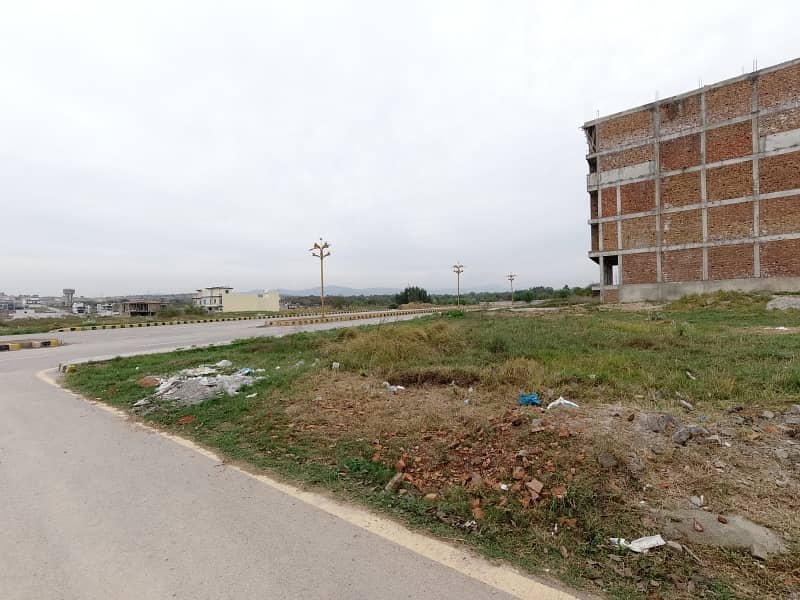 E-18 Gulshan-E-Sehat Islamabad Corner Commercial Plot On 100 Feet Road 17