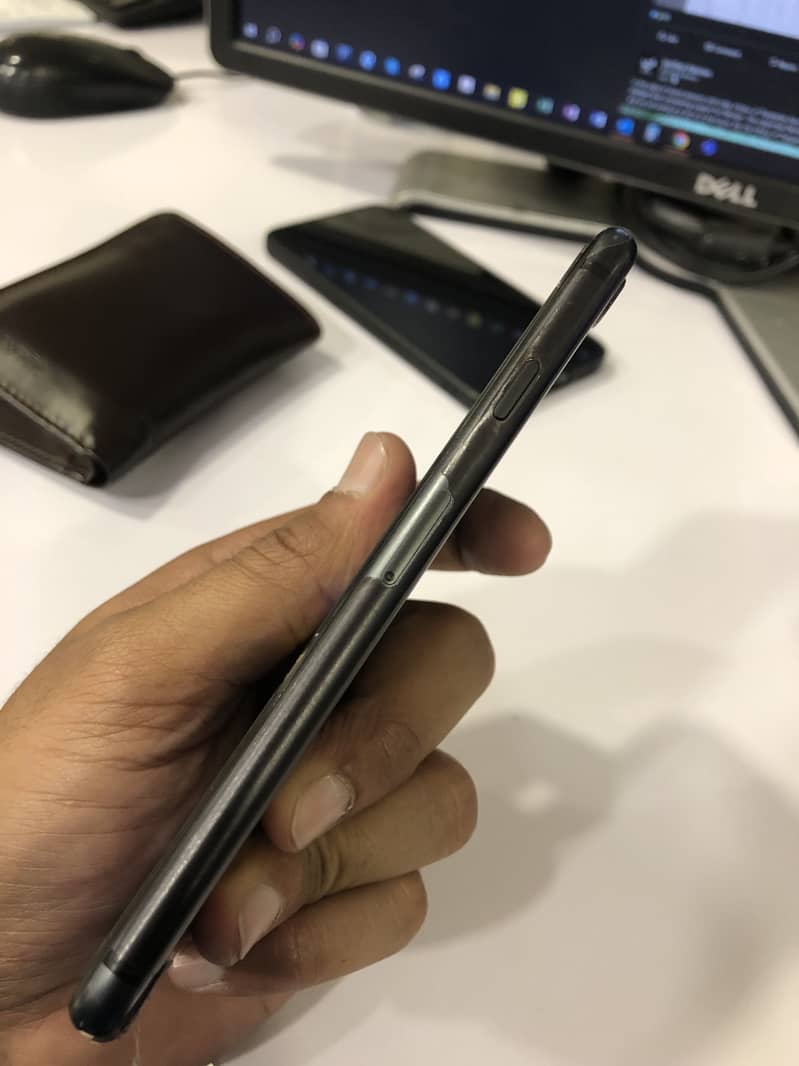 Iphone 8 non PTA 3