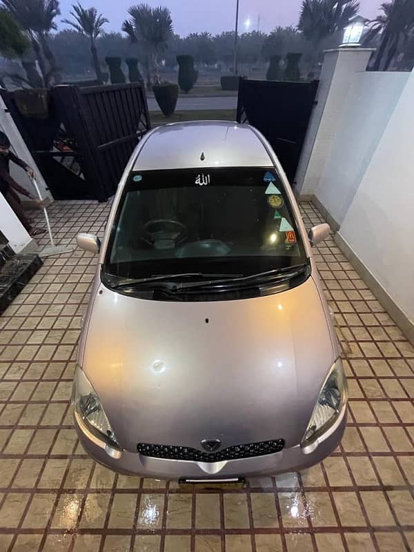 Toyota Vitz 2002 1