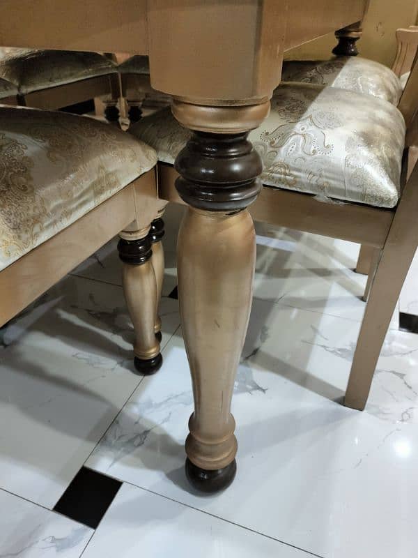 pure wooden outclass Brand New Dinning table with chairs 2