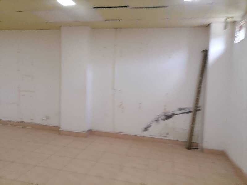4 Marla Office For rent Is Available In DHA Phase 8 - Commercial Broadway 3