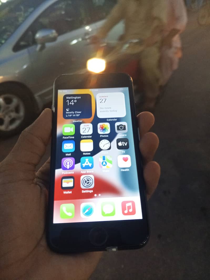 iPhone 7 non pta 32gb factory unlock 1