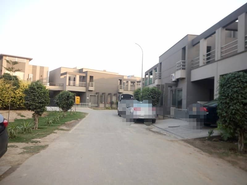 House Of 5 Marla For Rent In Divine Gardens 1