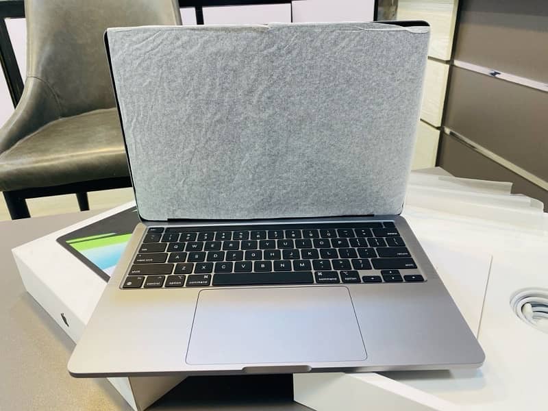MacBook Pro 13” M1-2020 8/512 (Just Box Opened) 1
