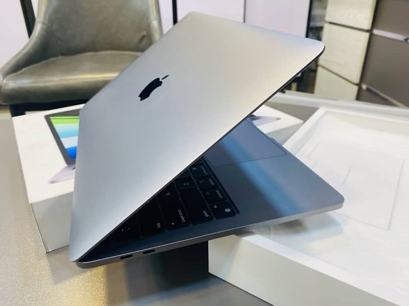MacBook Pro 13” M1-2020 8/512 (Just Box Opened) 4