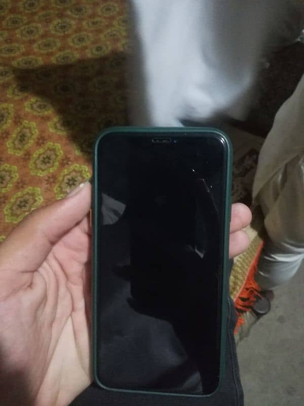 iPhone x 10/8 and 79%bettey health 1