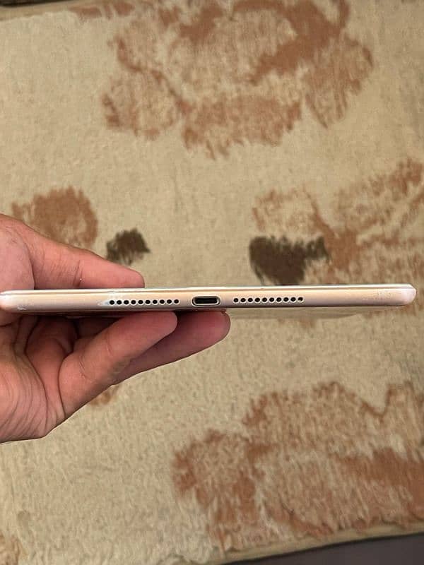 iPad mini 5  condition 10/9  64 GB Whatsapp 03114747983 1