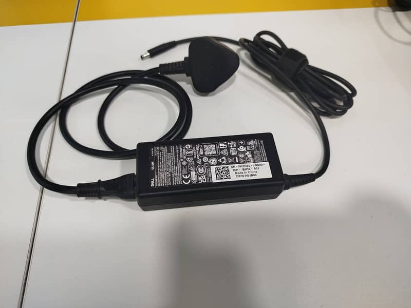 Dell Inspiron 15 3000 7