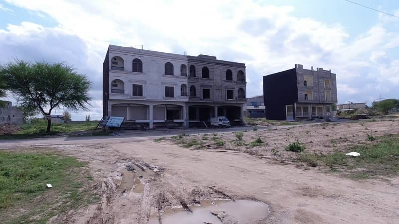A Residential Plot Of 600 Square Yards In Rs. 9500000 8