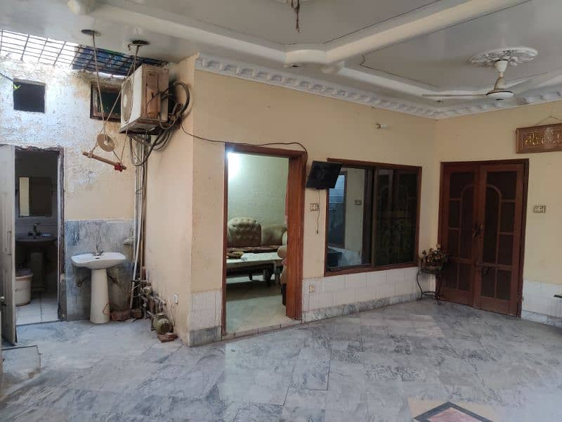 Beautiful House for Sale in Very Good Condition 1