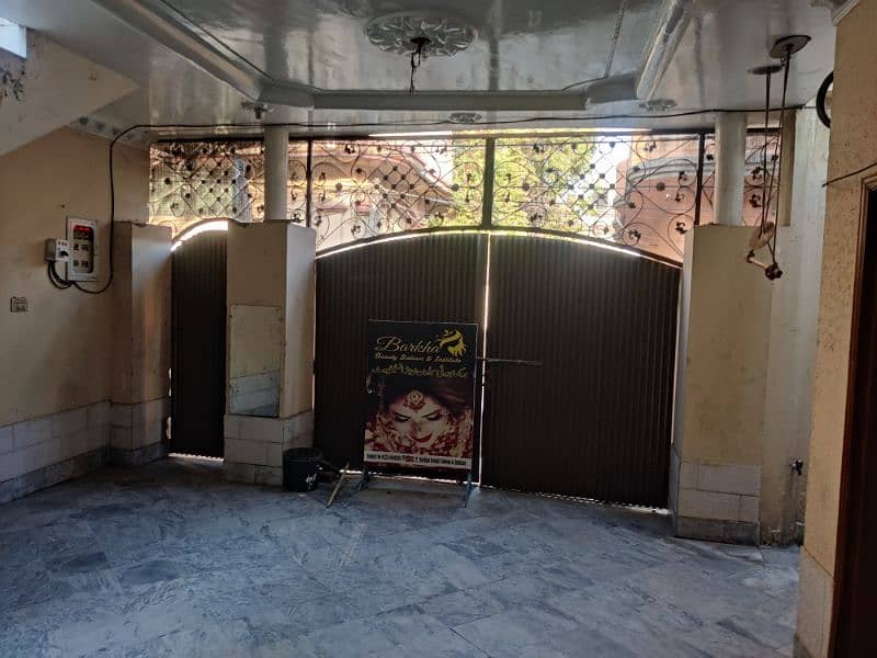 Beautiful House for Sale in Very Good Condition 5