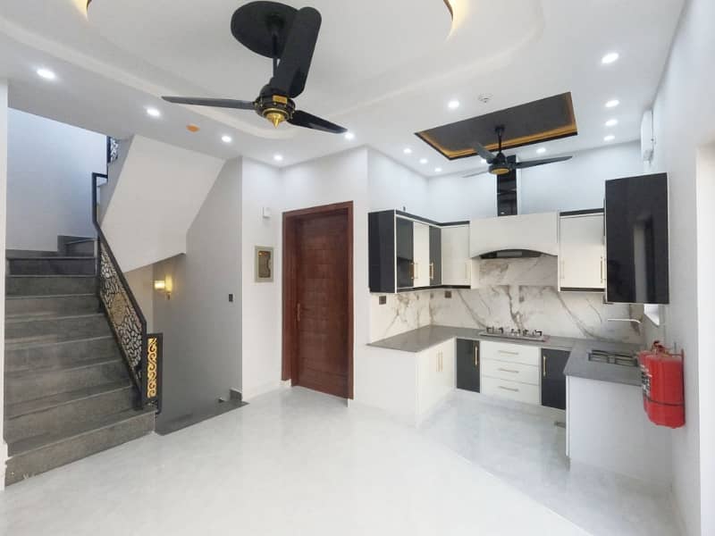 To sale You Can Find Spacious House In DHA 11 Rahbar Phase 2 - Block G 17