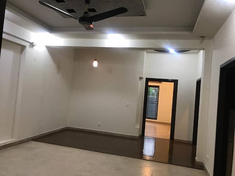 10 Marla House For Rent 5