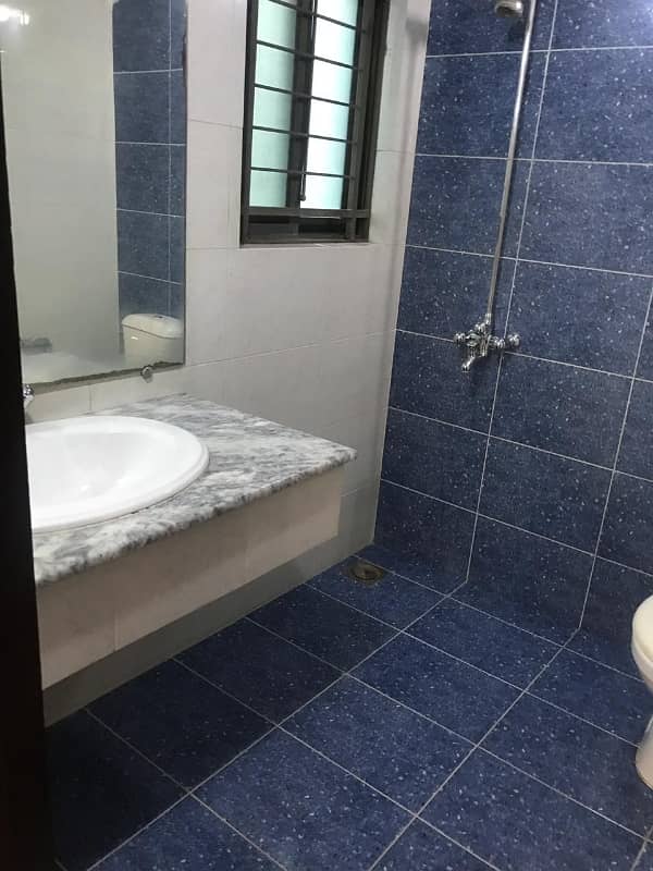 10 Marla House For Rent 17