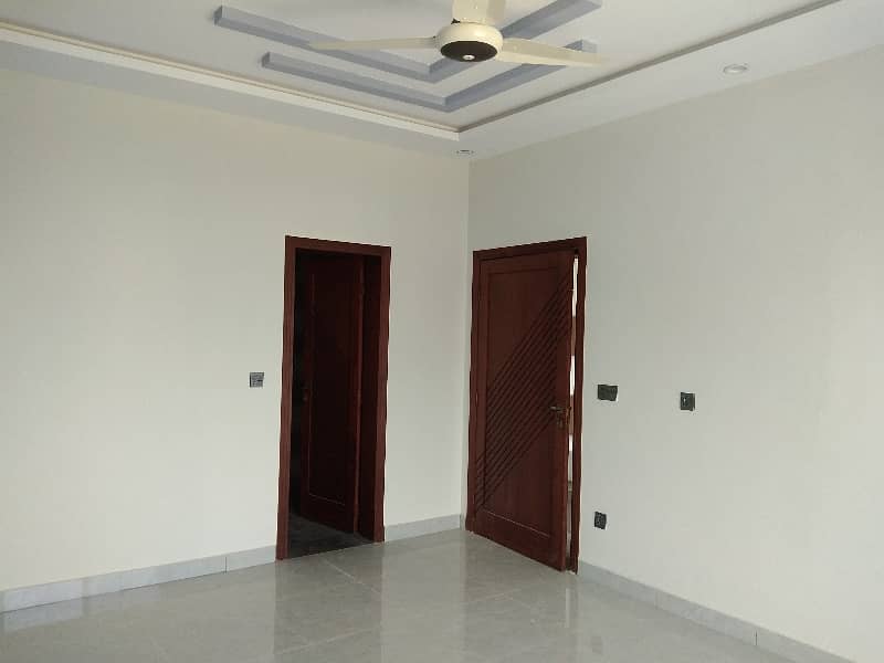 10 Marla House Is Available In Affordable Price In Airport Road 4