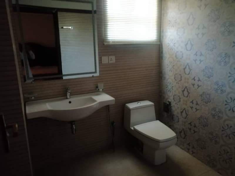 14 Marla Spacious Penthouse Is Available In Askari 11 - Sector B For Sale 9