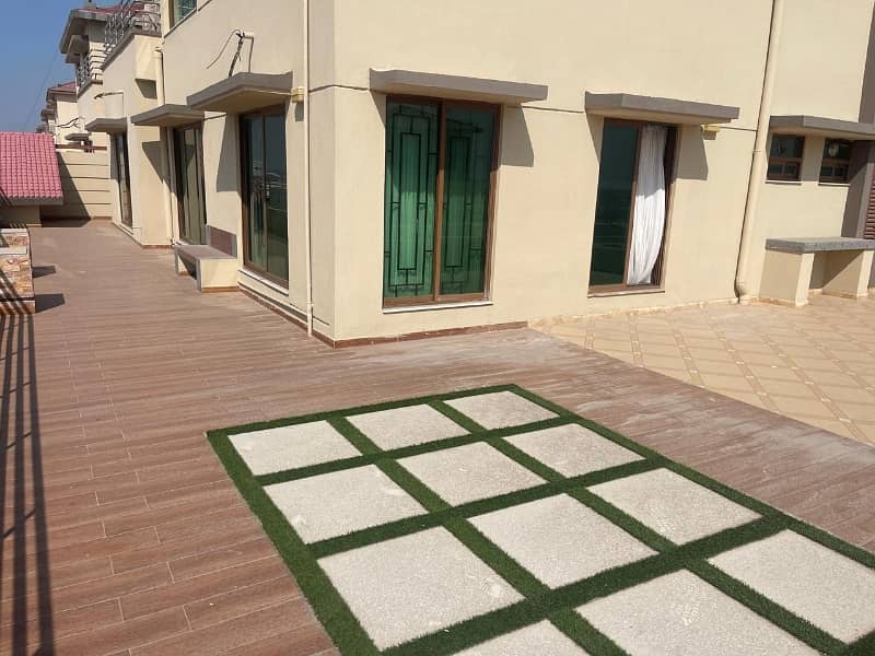 14 Marla Spacious Penthouse Is Available In Askari 11 - Sector B For Sale 12