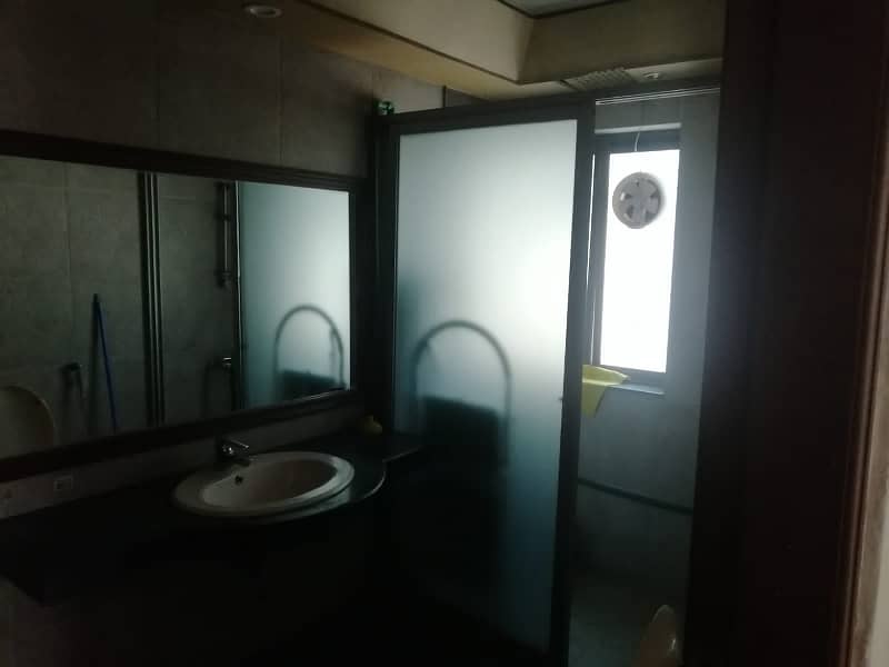 1 Kanal House Available In DHA Phase 4 - Block BB For sale 6