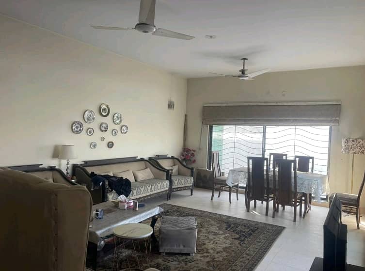 Reasonably-Priced 1 Kanal House In DHA Phase 4 - Block DD, Lahore Is Available As Of Now 3