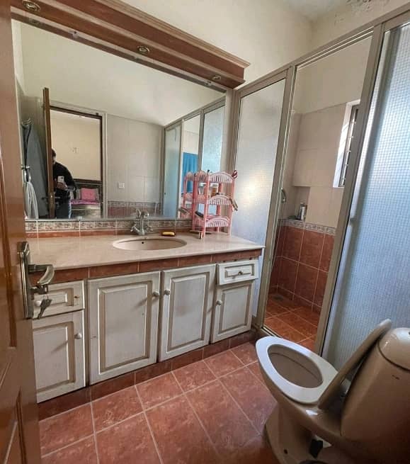 Reasonably-Priced 1 Kanal House In DHA Phase 4 - Block DD, Lahore Is Available As Of Now 6
