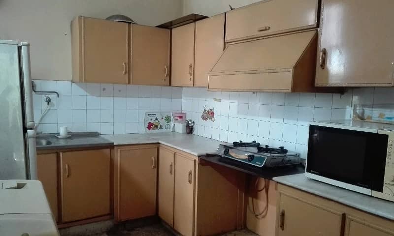 Perfect 3 Kanal House In Garden Town - Ahmed Block For rent 1