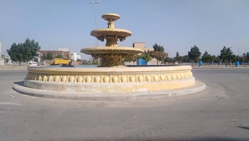 Bahria Orchard Measuring 8 Marla Facing Park plot for sale 3