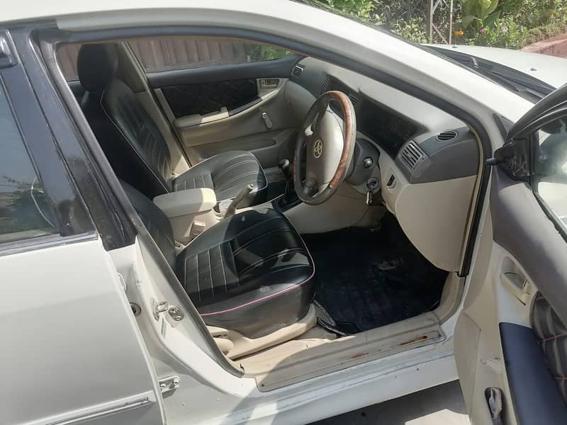 Toyota Corolla 2.0 D 2006 good condition 2st owner on my name 3