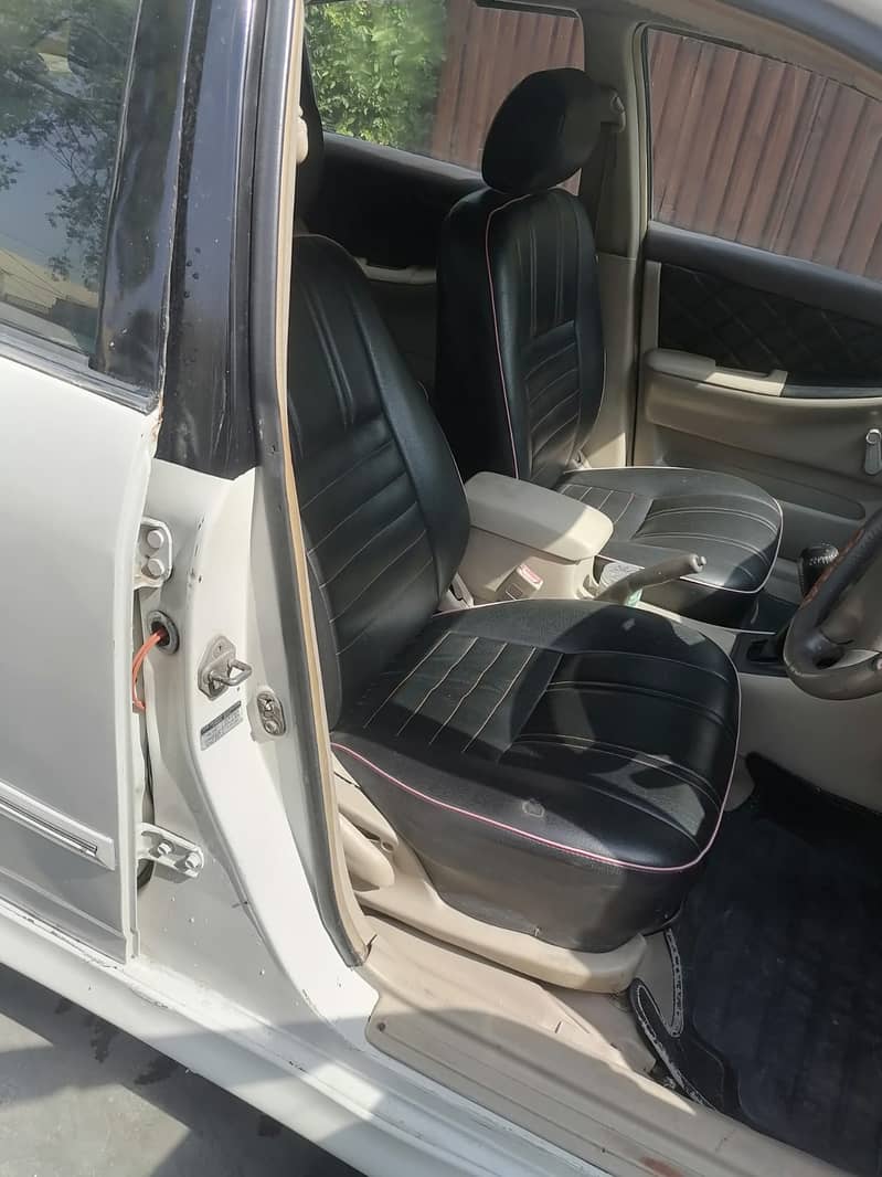 Toyota Corolla 2.0 D 2006 good condition 2st owner on my name 4