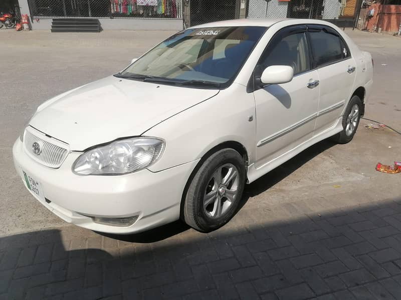 Toyota Corolla 2.0 D 2006 good condition 2st owner on my name 8