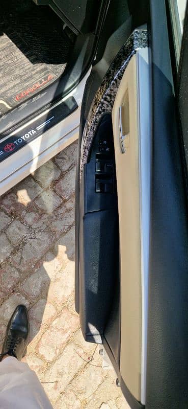 Toyota Altis Grande 2019 10