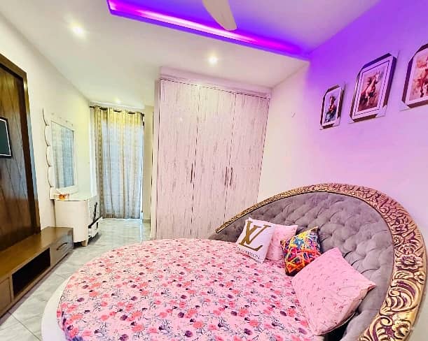 1020 Square Feet Flat For Rent 5